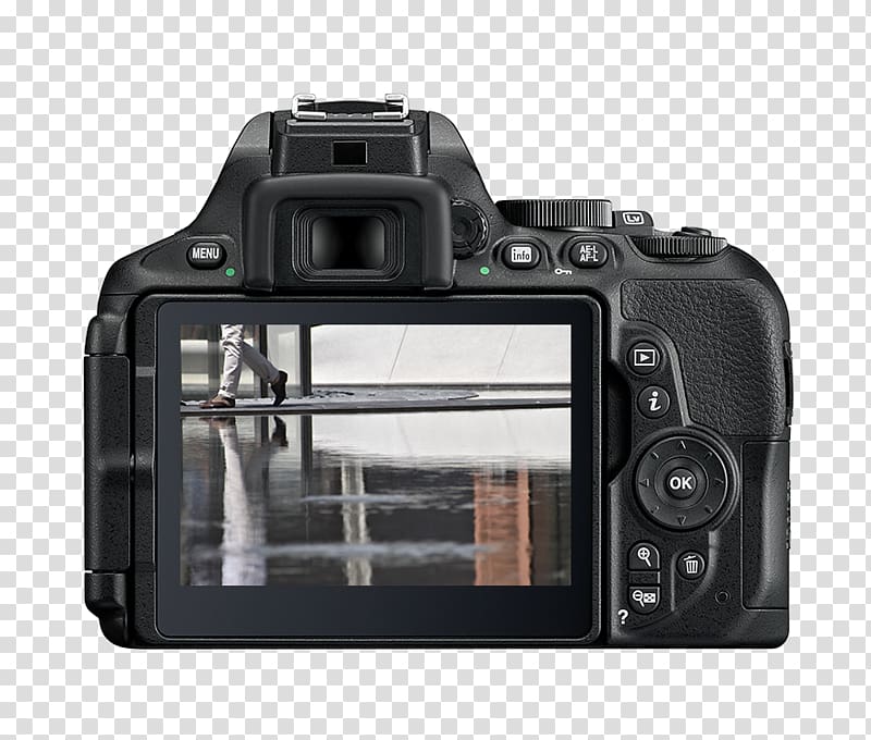 AF-S DX Nikkor 18-140mm f/3.5-5.6G ED VR Nikon D5600 Nikon DX format Nikon AF-S DX Nikkor 35mm f/1.8G Nikon AF-S DX Zoom-Nikkor 18-55mm f/3.5-5.6G, camera body transparent background PNG clipart