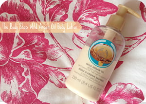 Pink M, others transparent background PNG clipart thumbnail