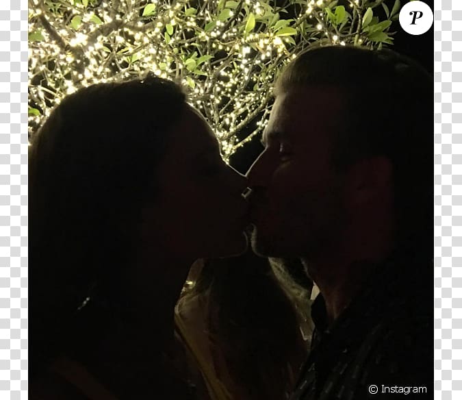 New Year's Eve Celebrity Kiss Réveillon, kiss transparent background PNG clipart