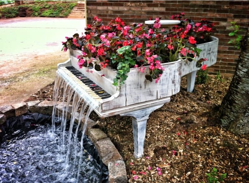 Piano Drinking Fountains Water feature Garden, patio transparent background PNG clipart