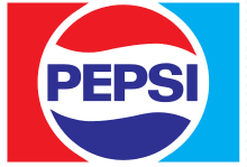 Coca-Cola Pepsi Fizzy Drinks Logo, pepsi transparent background PNG clipart